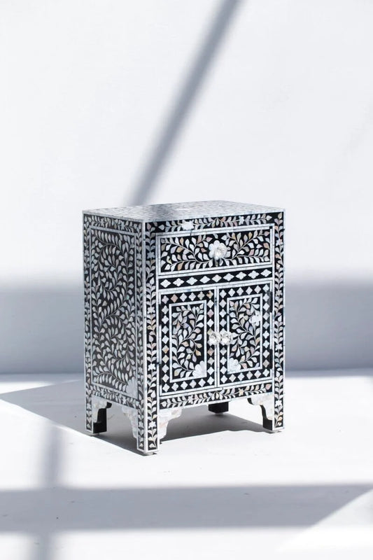 Inlay Black & White Mother of Pearl Side Table